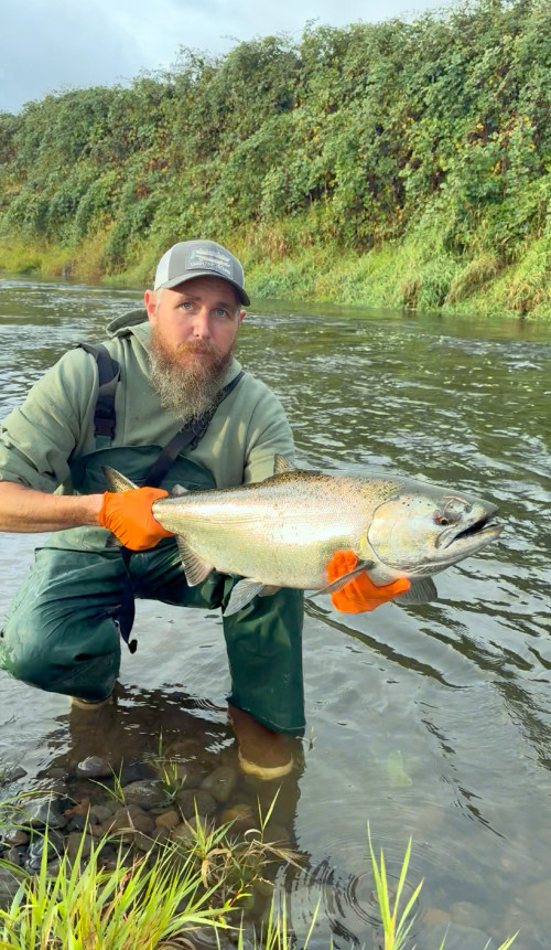 Hebo tackle shop guide with fall chinook